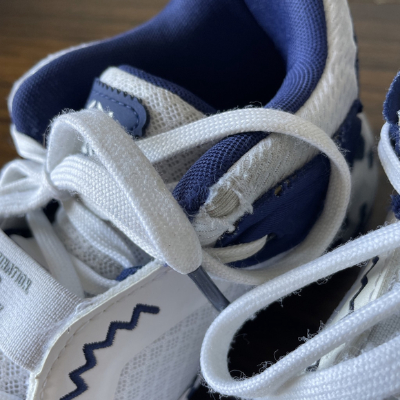 Adidas, Men’s 7.5, D.O.N. Issue #3 Team Navy White Athletic Basketball Sneaker - Picture 13 of 14